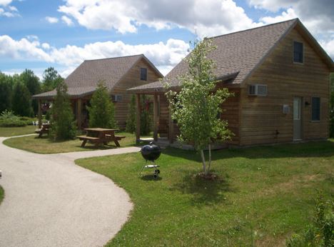 Journey's End Motel & Cabins