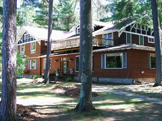 Voss' Birchwood Lodge